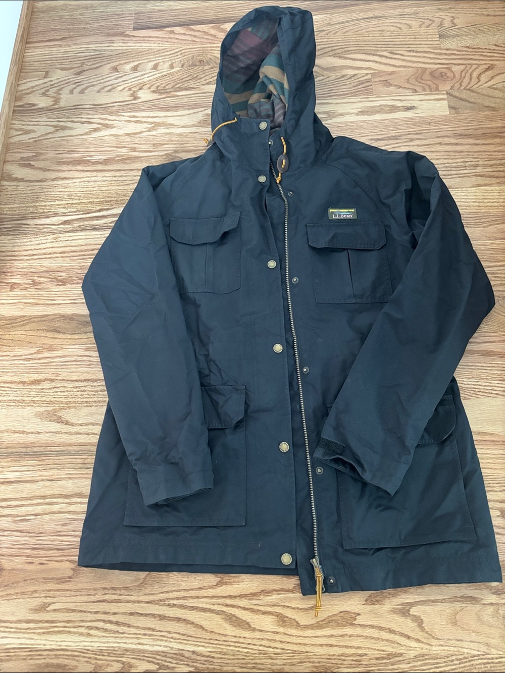 L.L. Bean women’s Hooded Parka Jacket - black